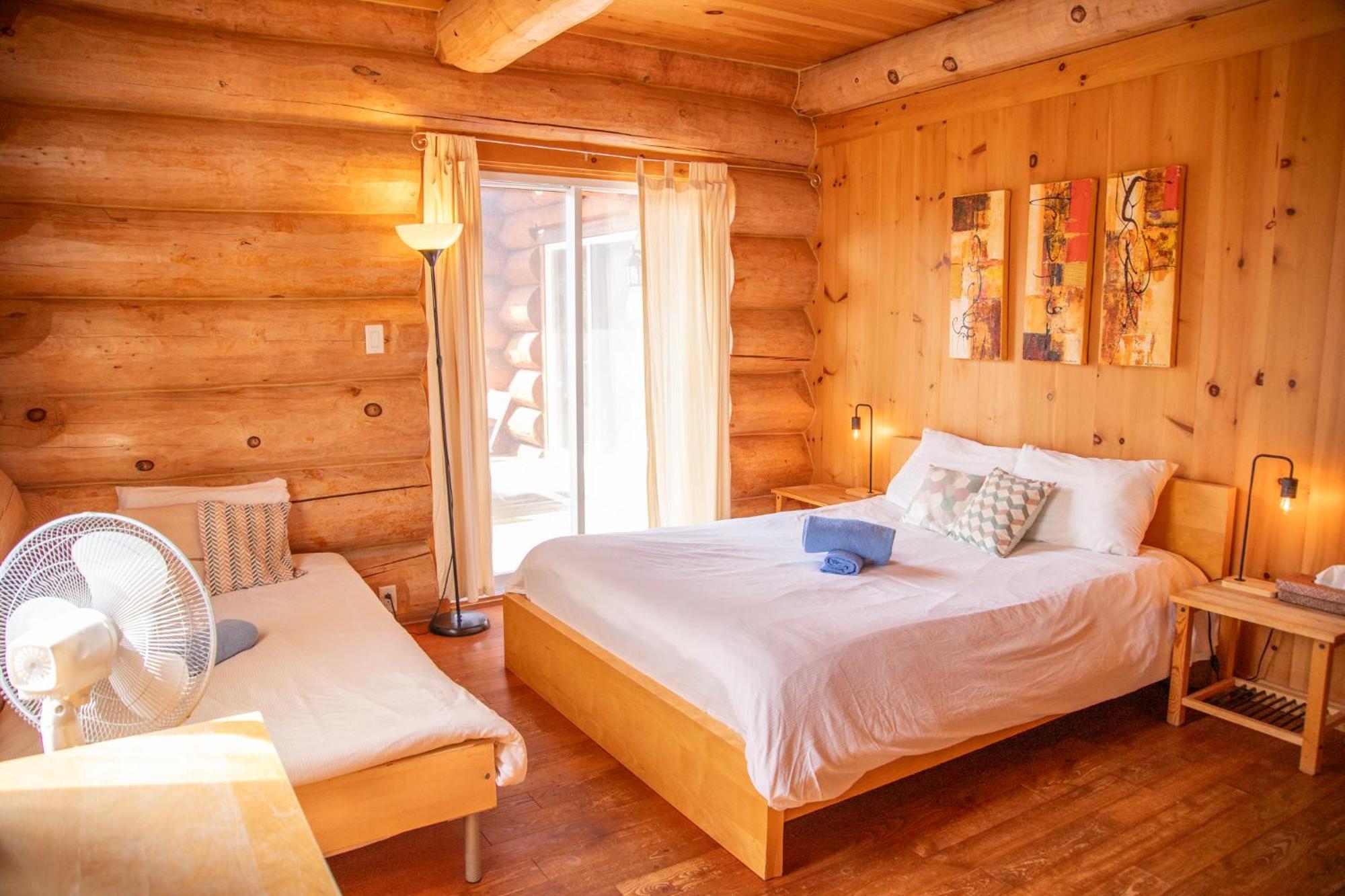 Auberge Couleurs De France Lac-Simon Ngoại thất bức ảnh