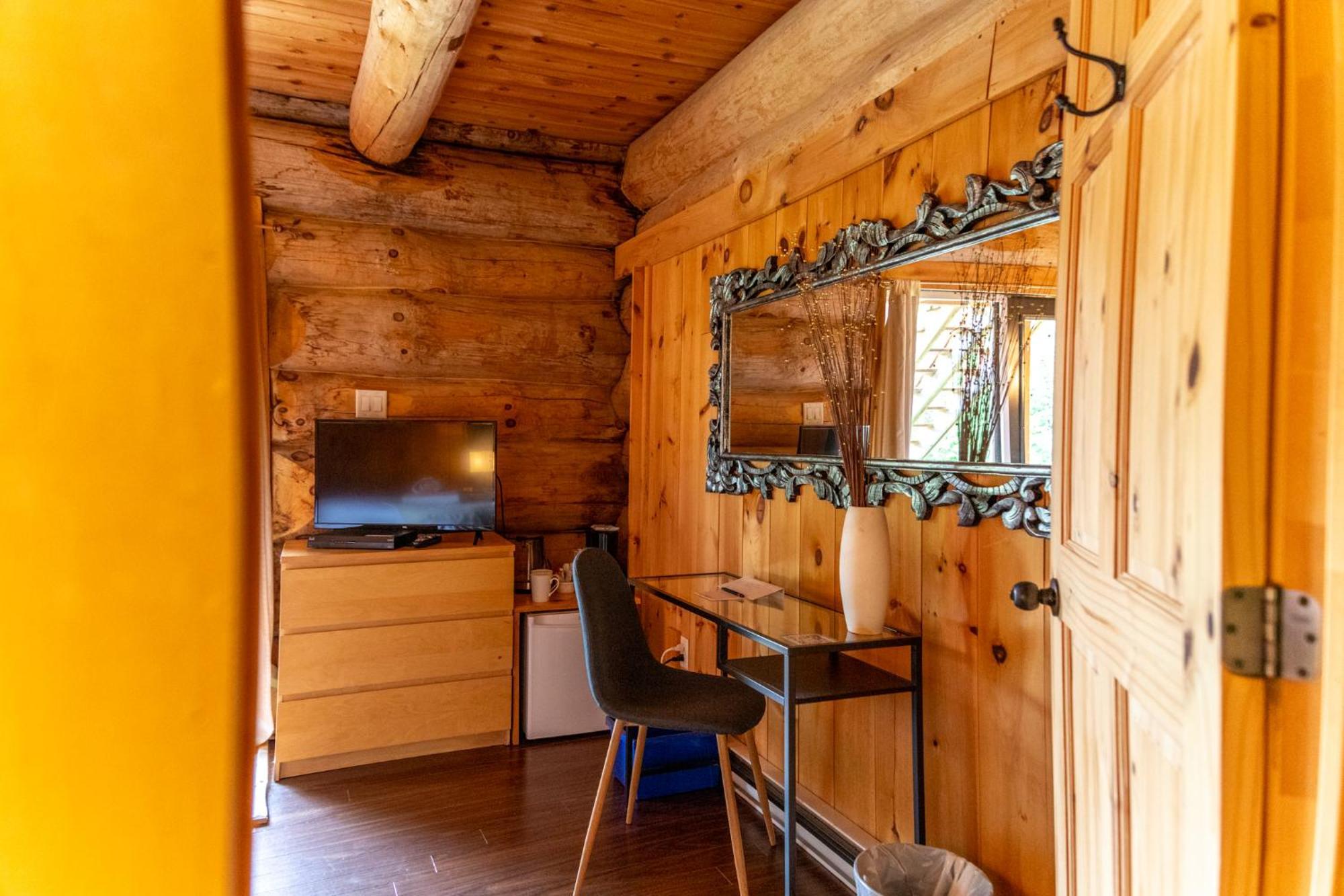 Auberge Couleurs De France Lac-Simon Ngoại thất bức ảnh