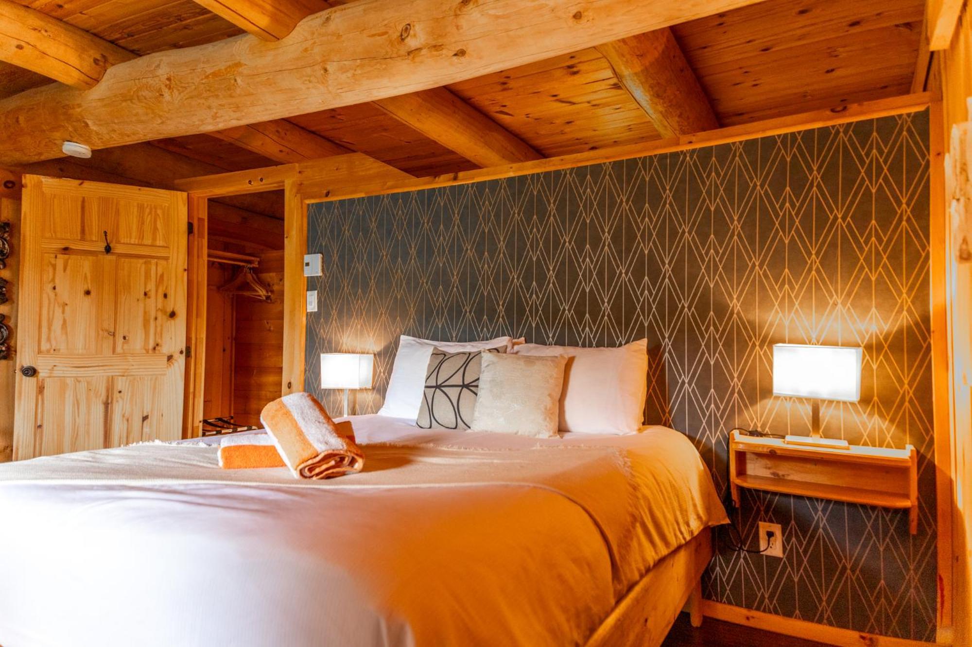 Auberge Couleurs De France Lac-Simon Ngoại thất bức ảnh
