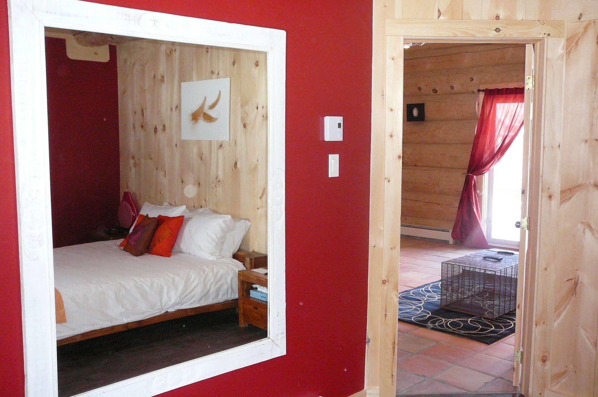 Auberge Couleurs De France Lac-Simon Ngoại thất bức ảnh